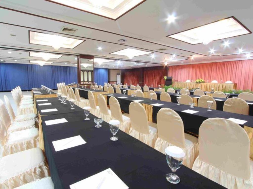โรงแรมรีเจนท์ส พาร์ค มะลัง ภายนอก รูปภาพ